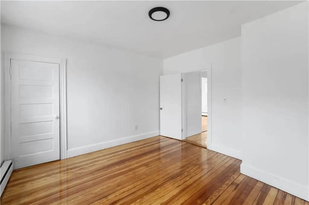 572 Admiral Street Providence RI 02908