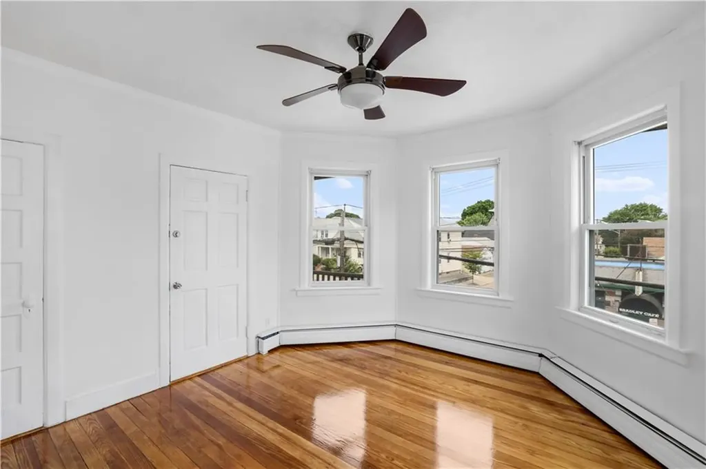 572 Admiral Street Providence RI 02908