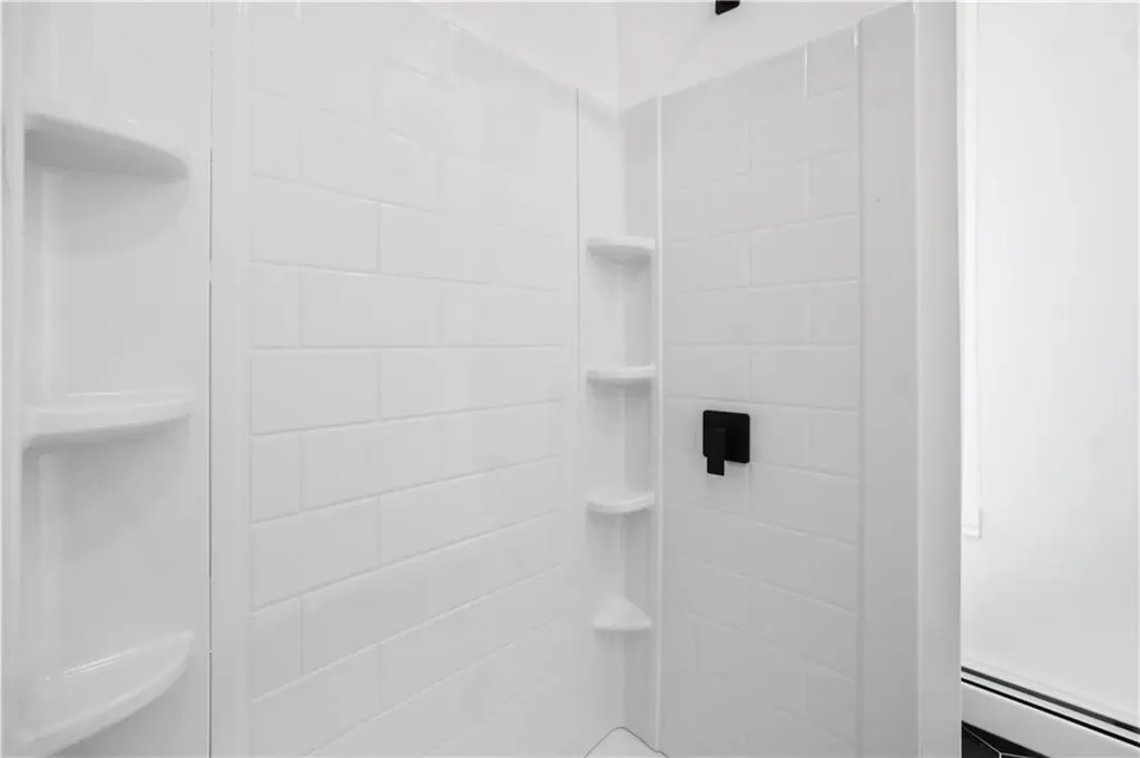 572 Admiral Street Providence RI 02908
