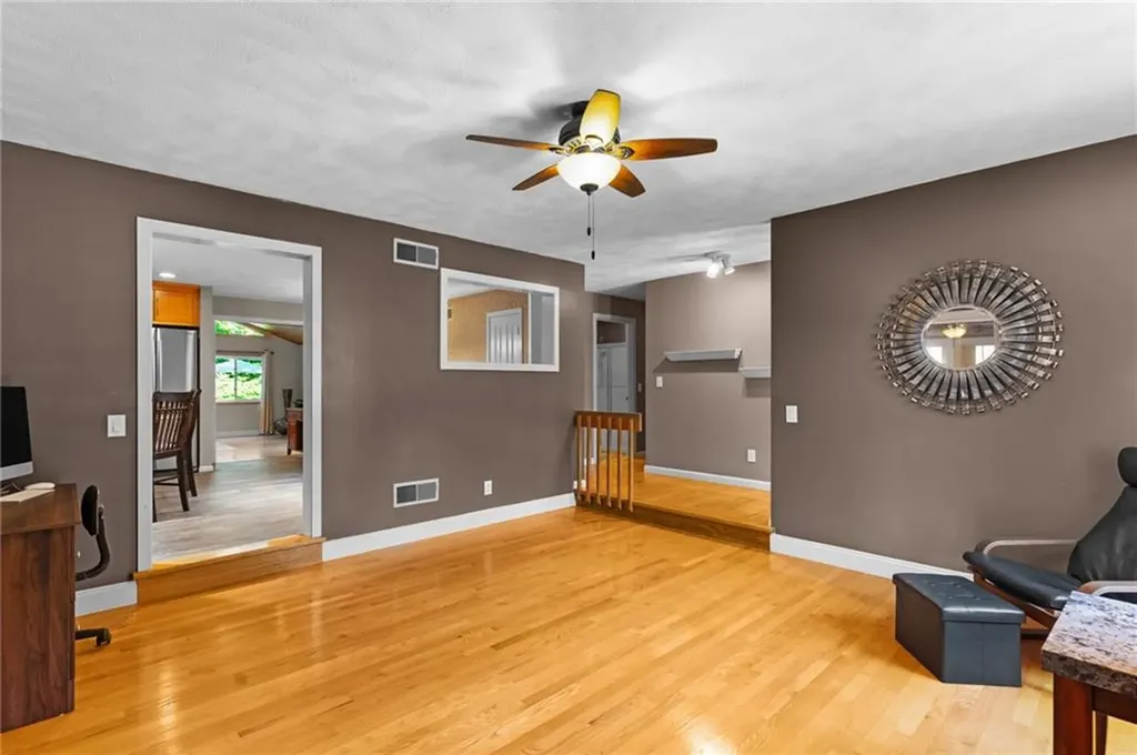 65 Apple House Drive Cranston RI 02921