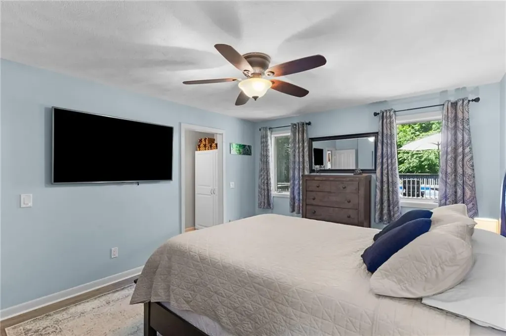 65 Apple House Drive Cranston RI 02921
