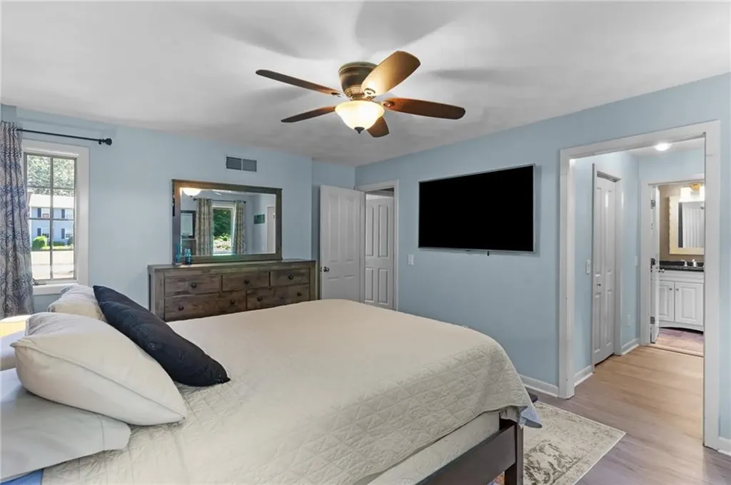 65 Apple House Drive Cranston RI 02921