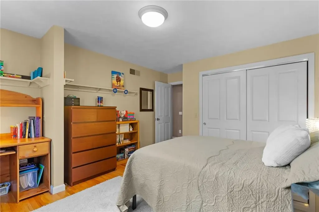 65 Apple House Drive Cranston RI 02921