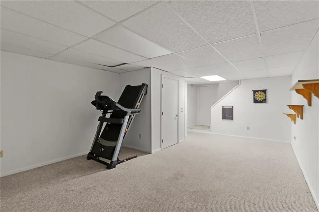 65 Apple House Drive Cranston RI 02921