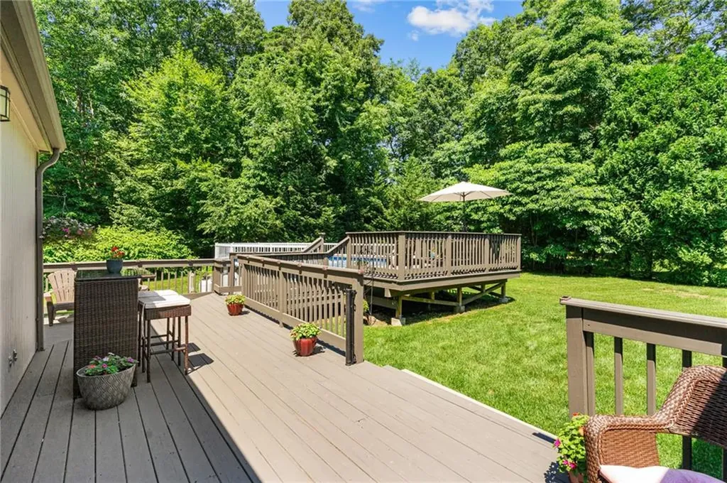 65 Apple House Drive Cranston RI 02921