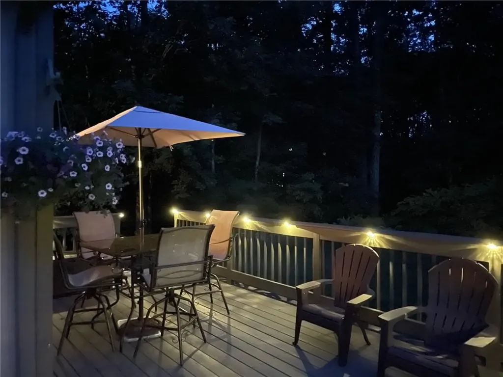 65 Apple House Drive Cranston RI 02921
