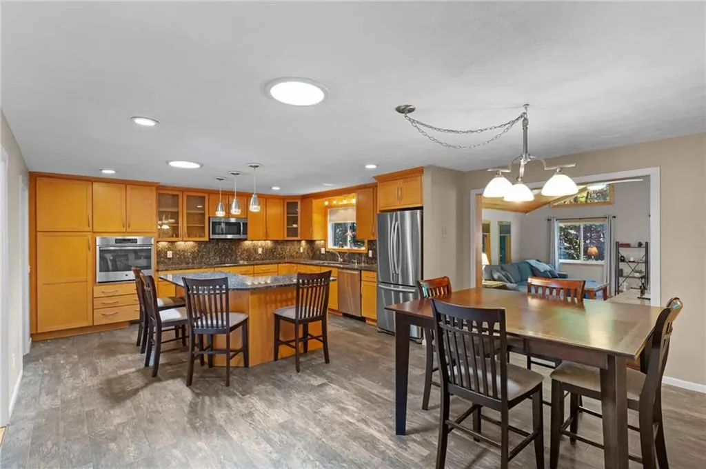 65 Apple House Drive Cranston RI 02921