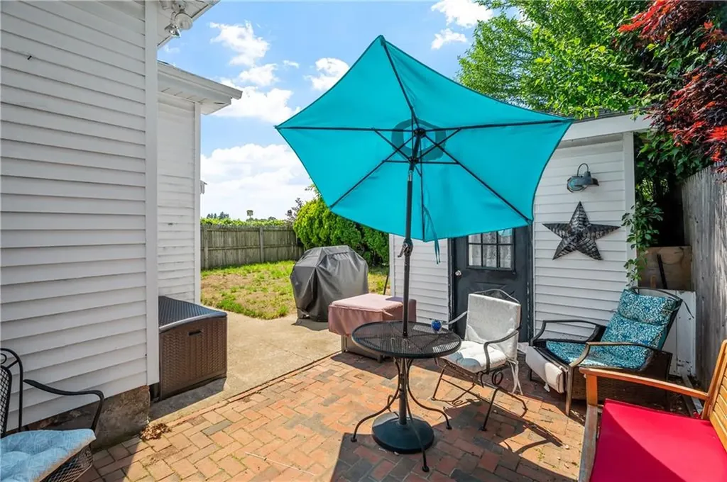 195 Elmore Avenue Woonsocket RI 02895