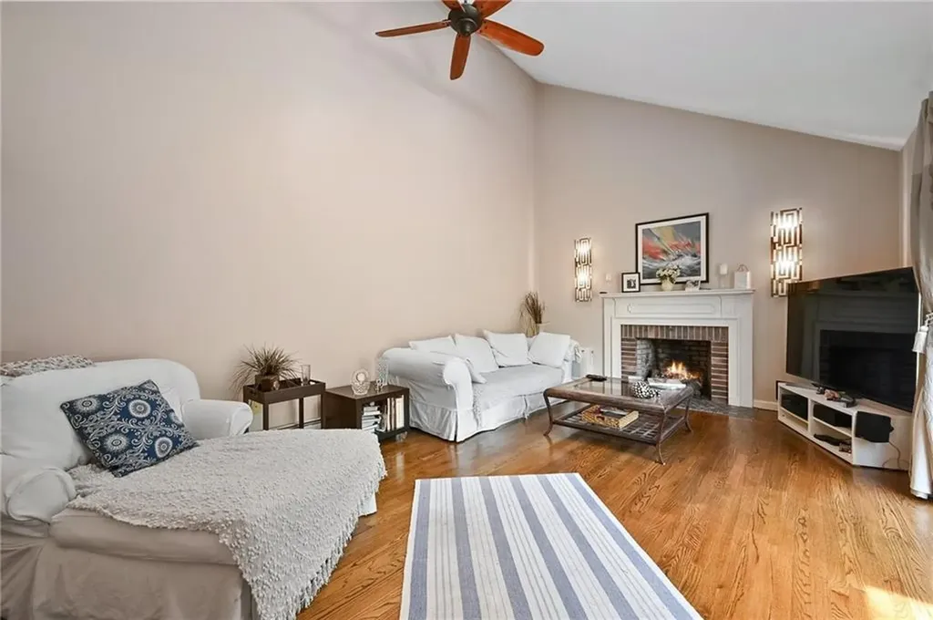 12 Wedgewood Drive Middletown RI 02842