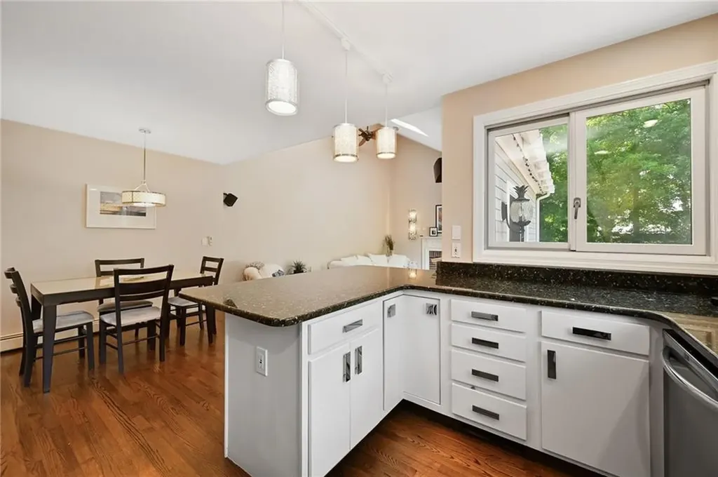 12 Wedgewood Drive Middletown RI 02842