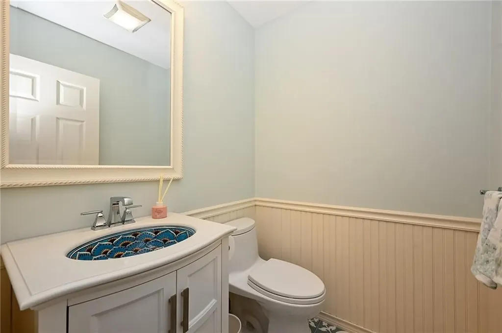 12 Wedgewood Drive Middletown RI 02842