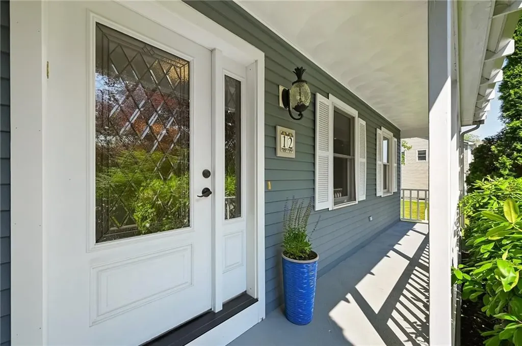12 Wedgewood Drive Middletown RI 02842