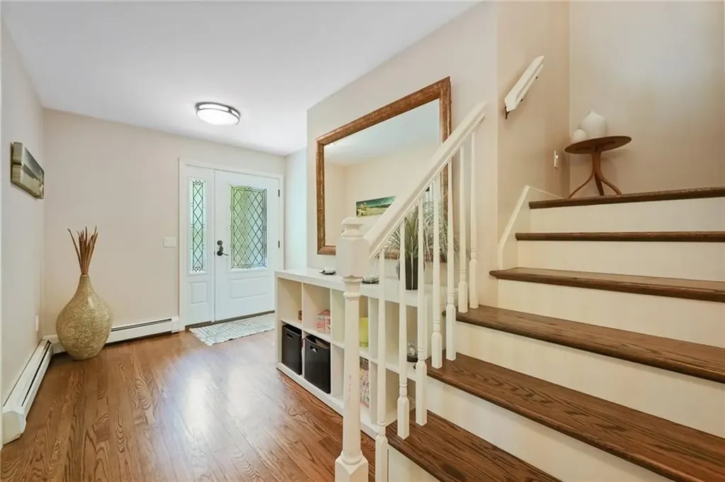 12 Wedgewood Drive Middletown RI 02842