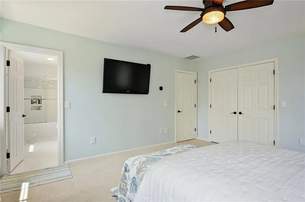 12 Wedgewood Drive Middletown RI 02842