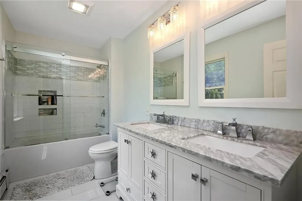 12 Wedgewood Drive Middletown RI 02842