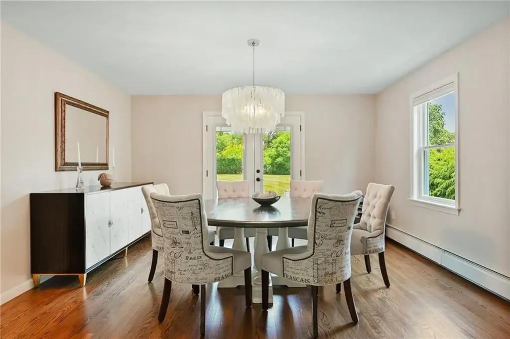 12 Wedgewood Drive Middletown RI 02842