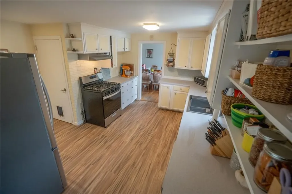 25 Stanhope Drive Barrington RI 02806