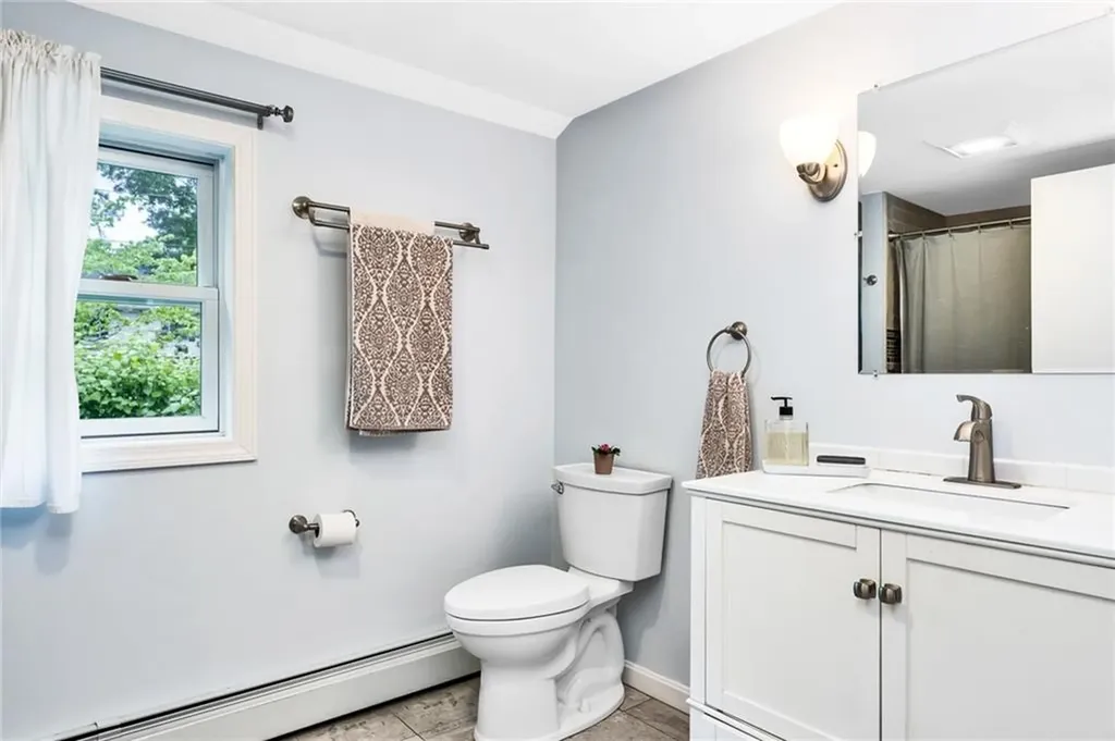 25 Stanhope Drive Barrington RI 02806