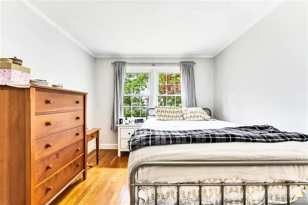 25 Stanhope Drive Barrington RI 02806