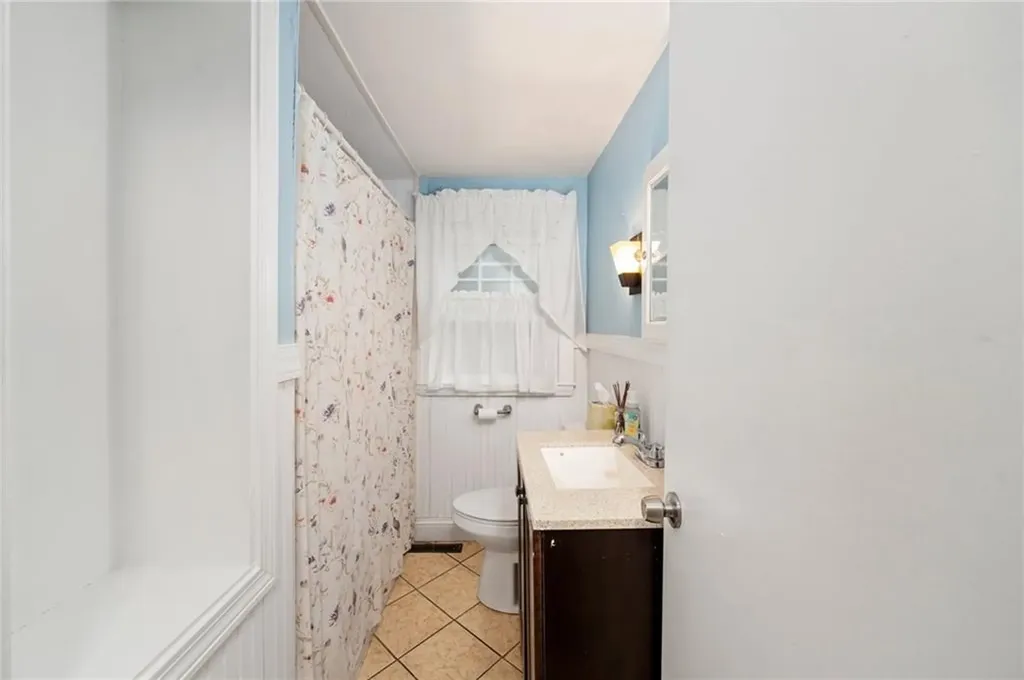 26 Maplehurst Avenue Warwick RI 02889