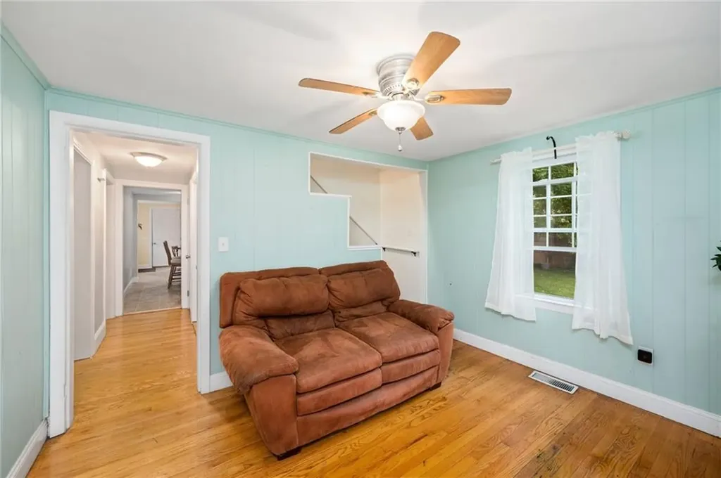 26 Maplehurst Avenue Warwick RI 02889