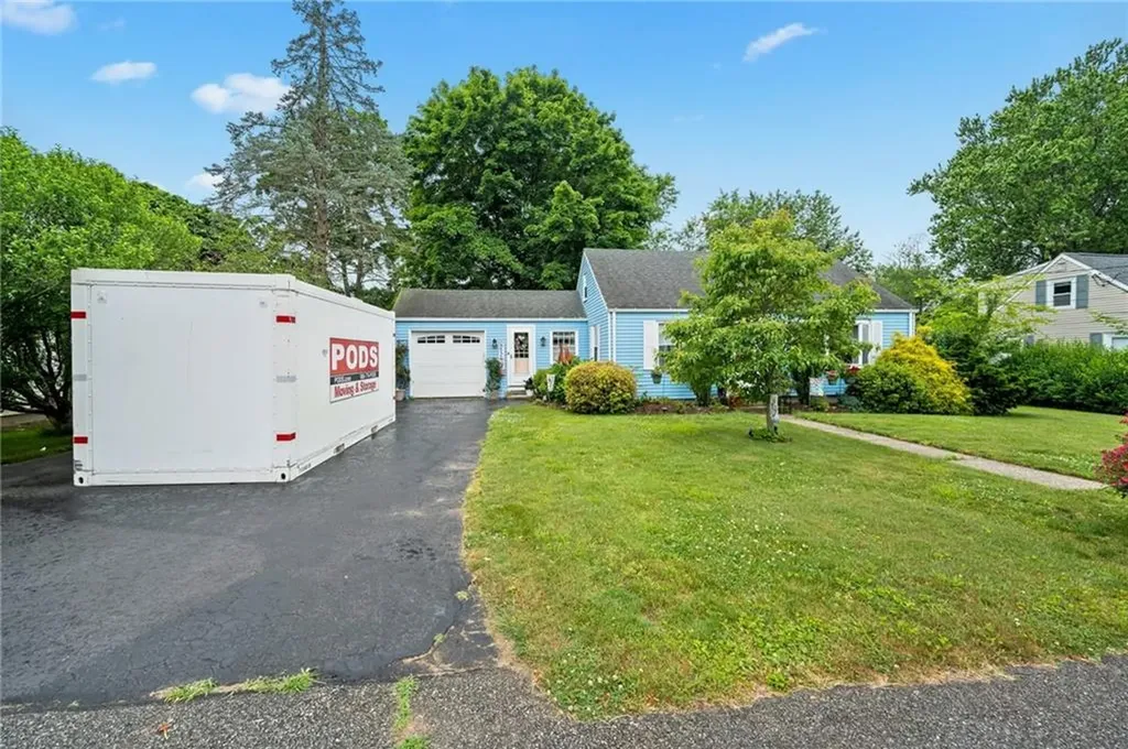 26 Maplehurst Avenue Warwick RI 02889