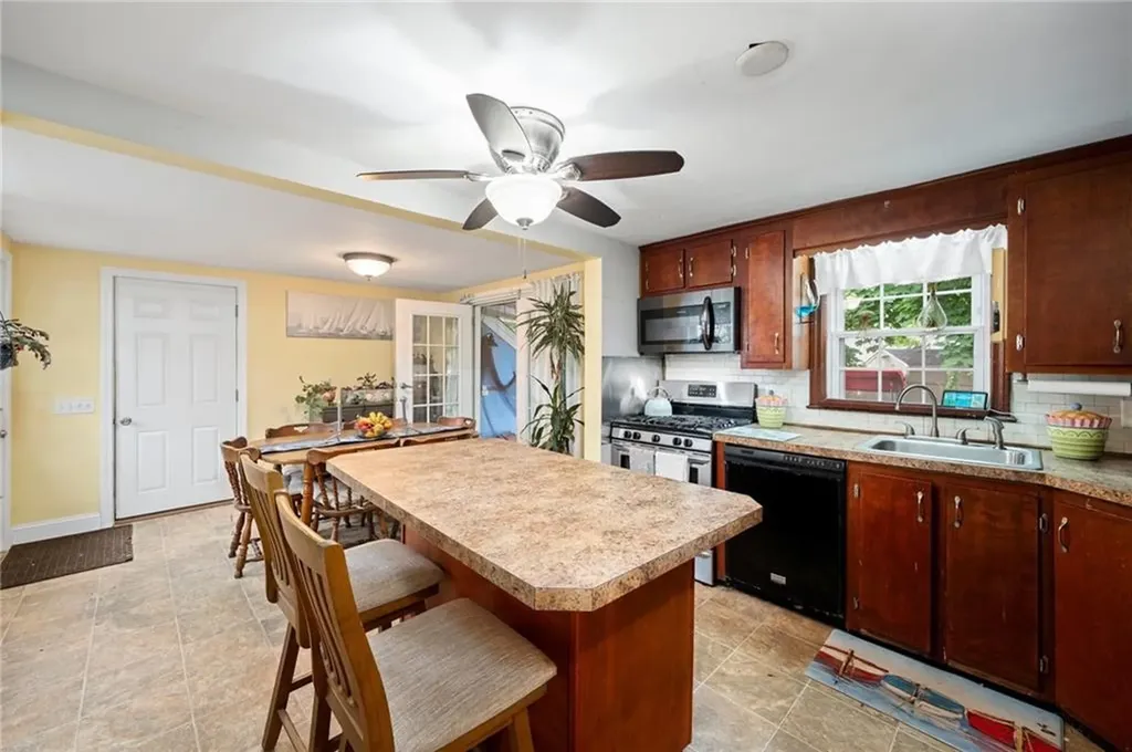 26 Maplehurst Avenue Warwick RI 02889