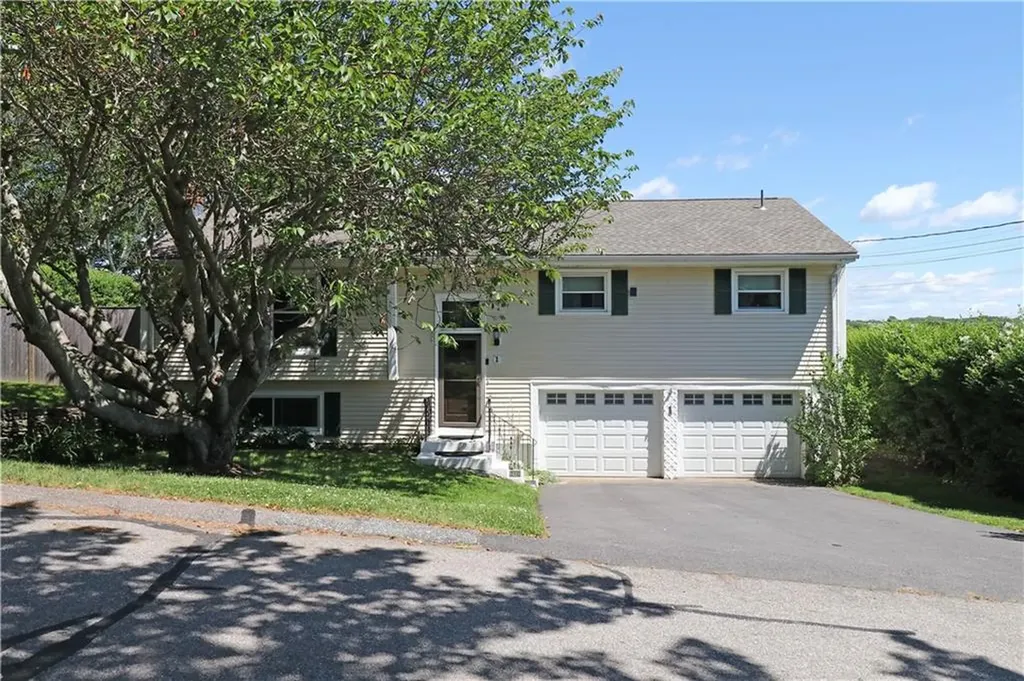 1 Paul Avenue Middletown RI 02842