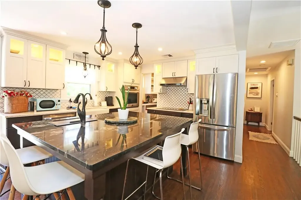 1 Paul Avenue Middletown RI 02842