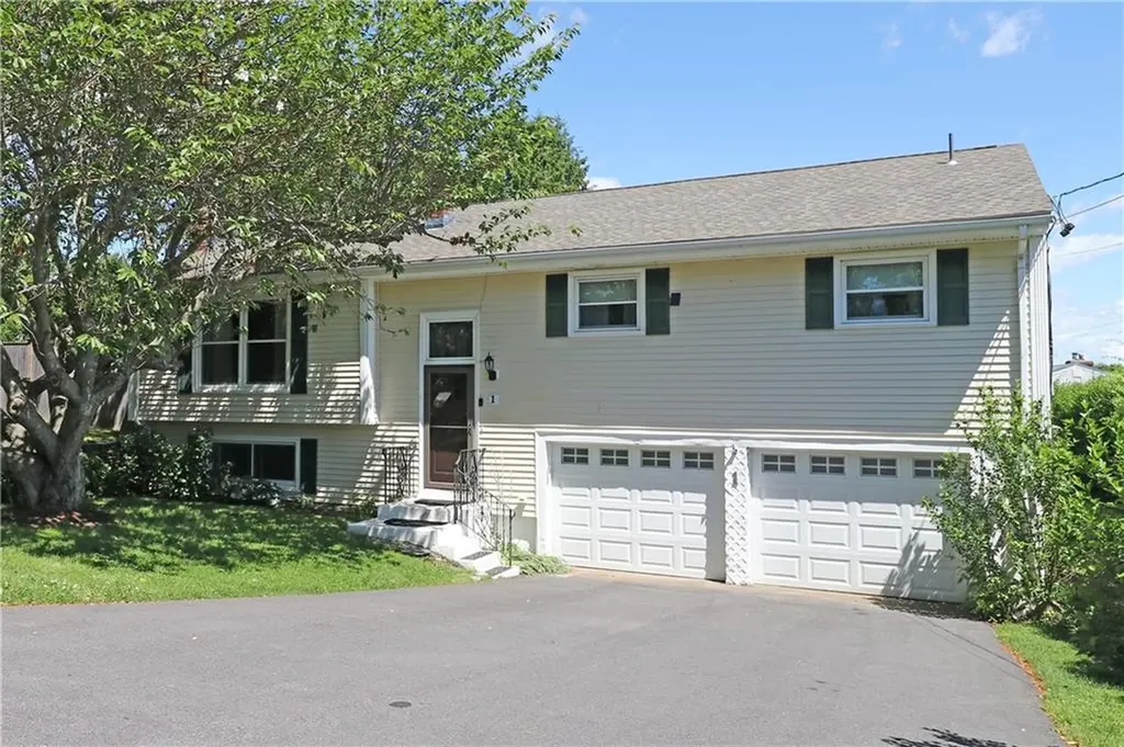 1 Paul Avenue Middletown RI 02842