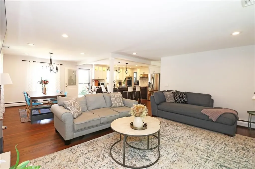 1 Paul Avenue Middletown RI 02842