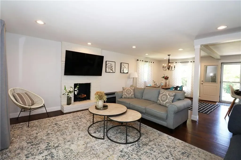 1 Paul Avenue Middletown RI 02842