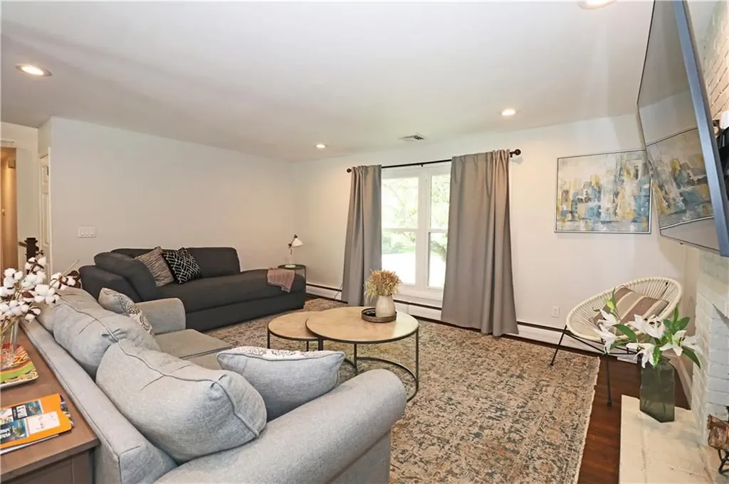 1 Paul Avenue Middletown RI 02842