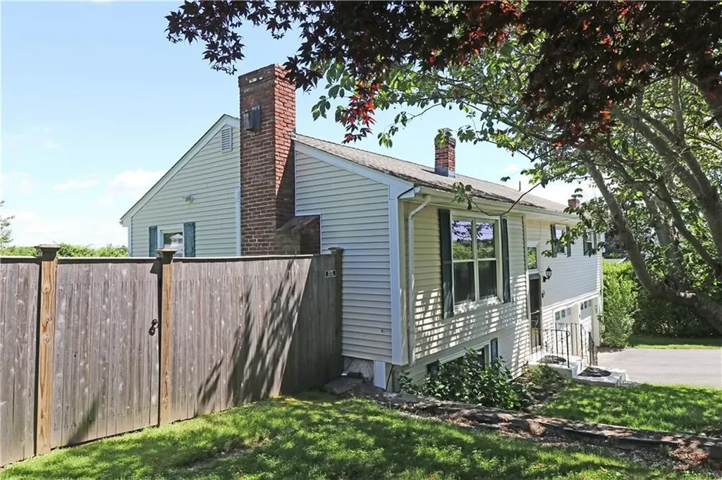 1 Paul Avenue Middletown RI 02842