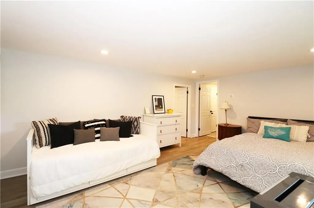1 Paul Avenue Middletown RI 02842