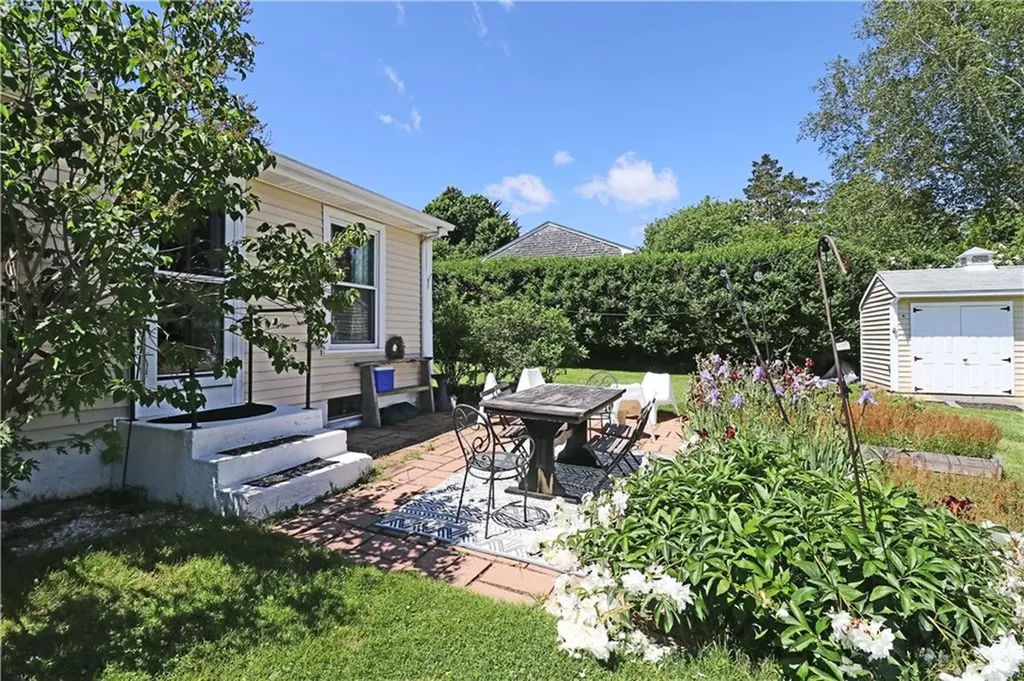 1 Paul Avenue Middletown RI 02842