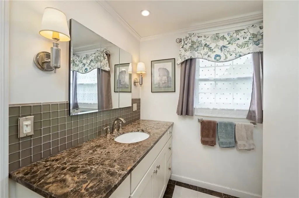 29 Wriston Drive Providence RI 02906