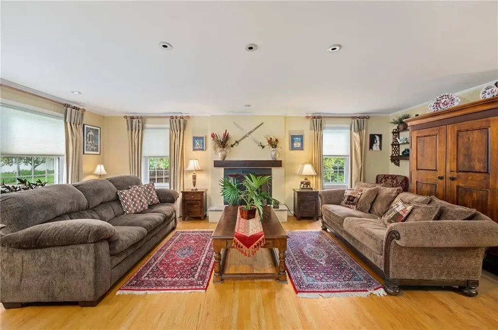 29 Wriston Drive Providence RI 02906