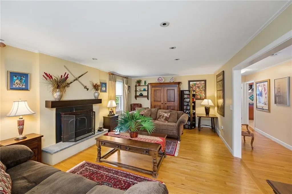 29 Wriston Drive Providence RI 02906