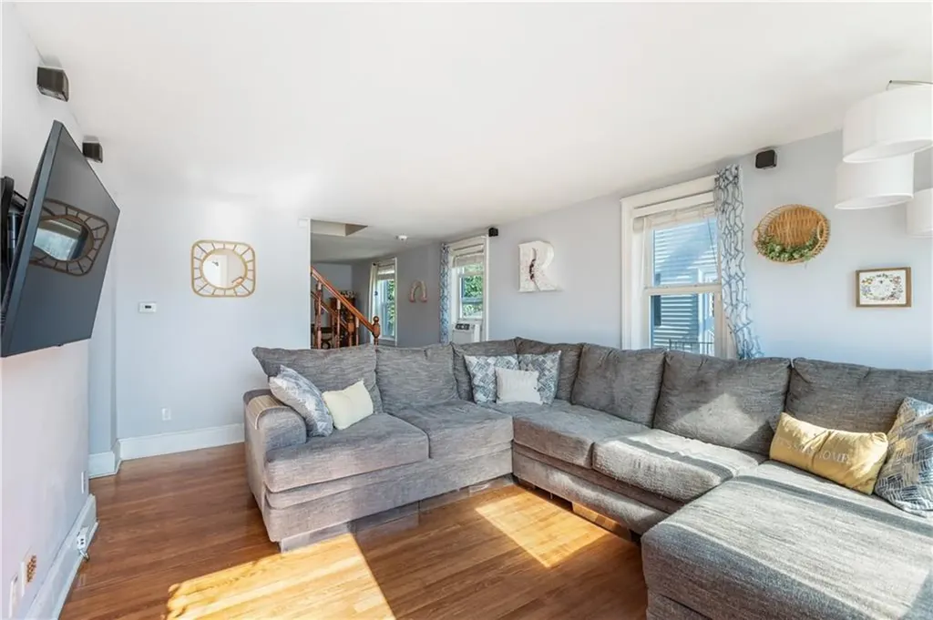 79 Dewey Avenue Pawtucket RI 02861