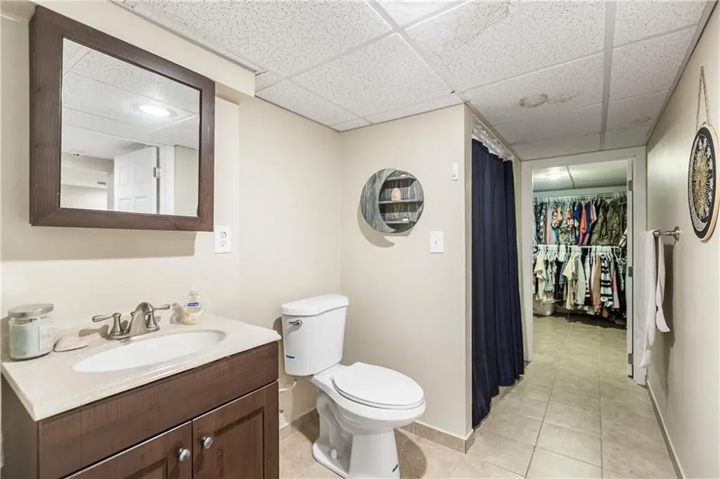 79 Dewey Avenue Pawtucket RI 02861