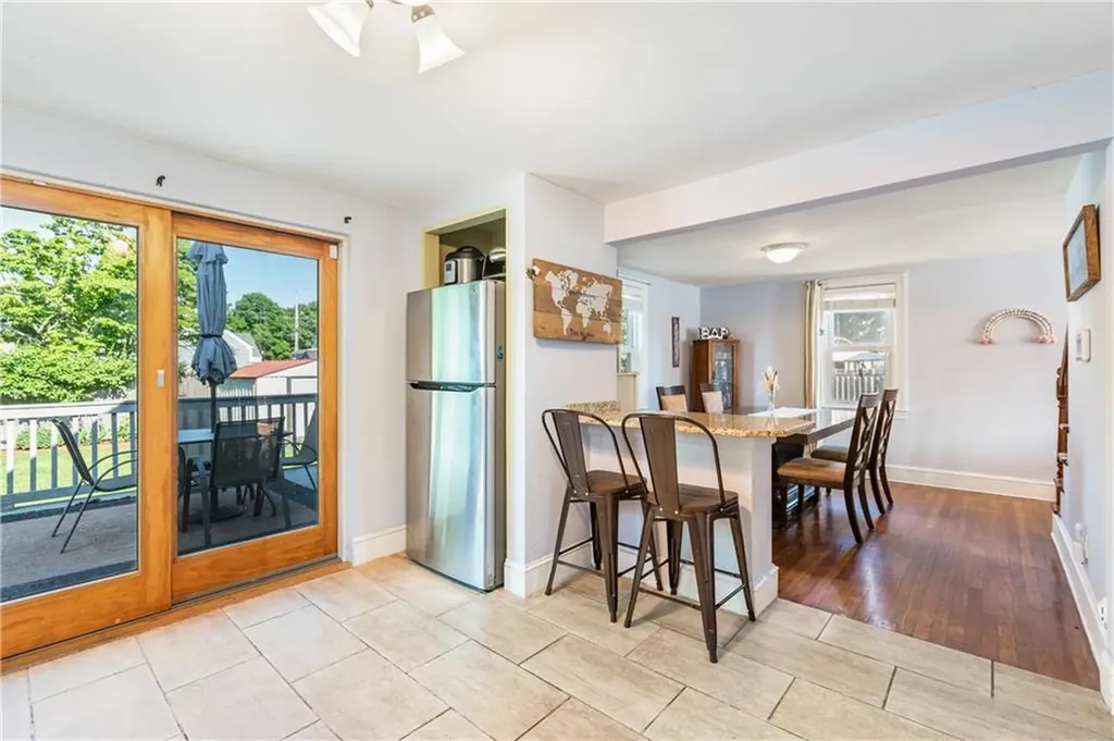 79 Dewey Avenue Pawtucket RI 02861
