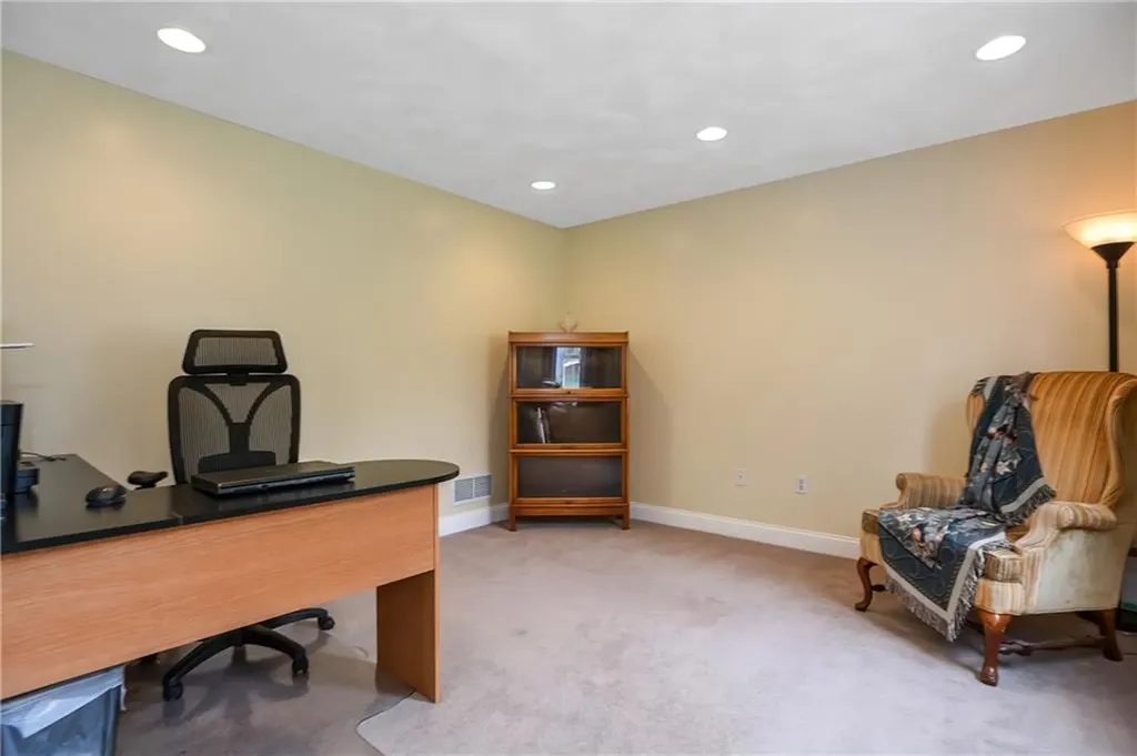 20 Scaralia Road Cranston RI 02921