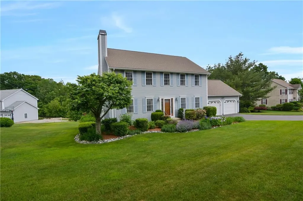 20 Scaralia Road Cranston RI 02921