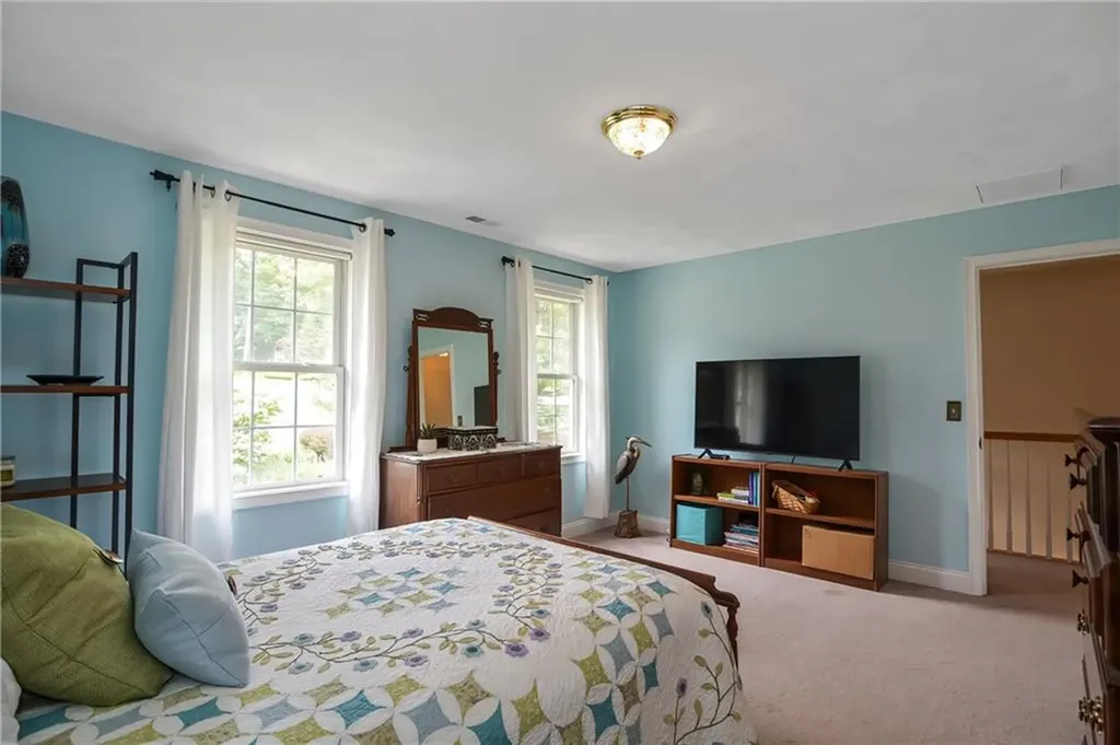 20 Scaralia Road Cranston RI 02921