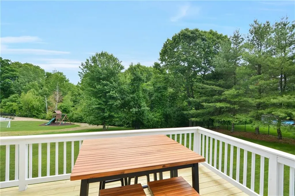 20 Scaralia Road Cranston RI 02921