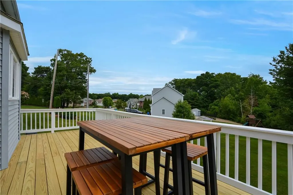 20 Scaralia Road Cranston RI 02921