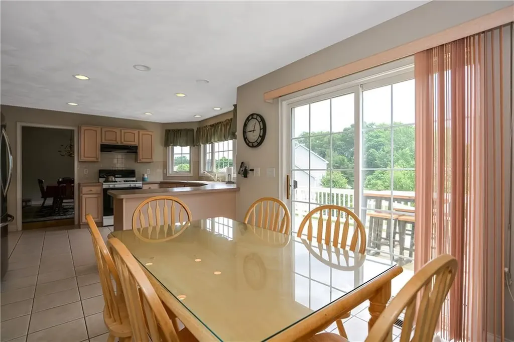 20 Scaralia Road Cranston RI 02921