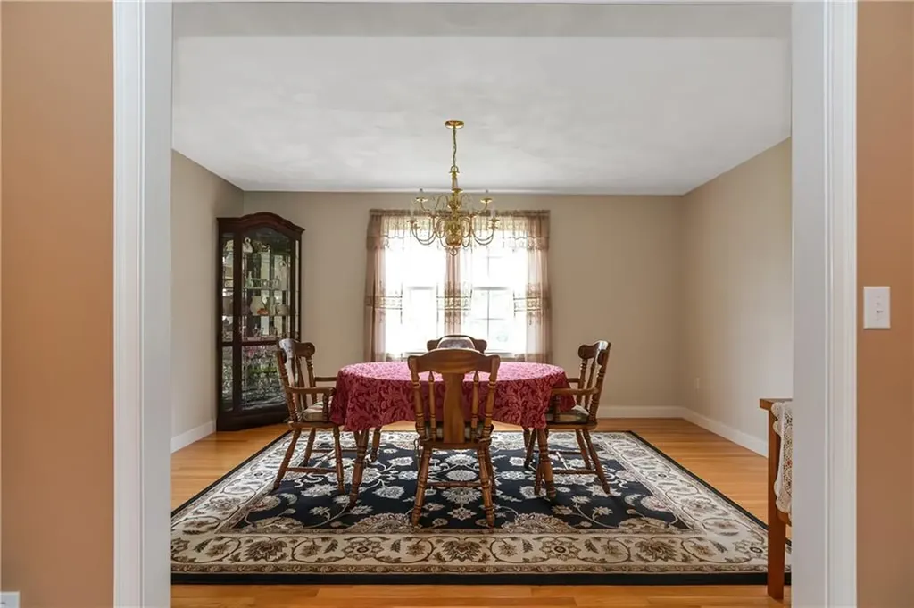 20 Scaralia Road Cranston RI 02921
