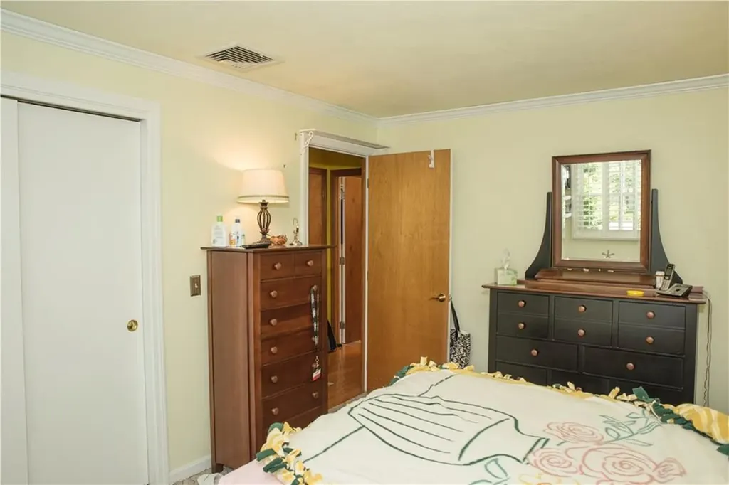 96 Naples Avenue Warwick RI 02886